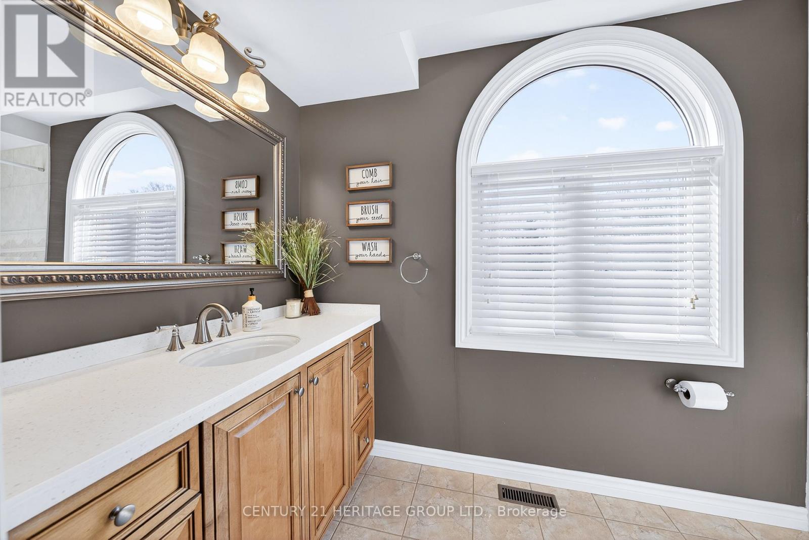 483 Alex Doner Drive, Newmarket, Ontario  L3X 1C3 - Photo 28 - N13007366