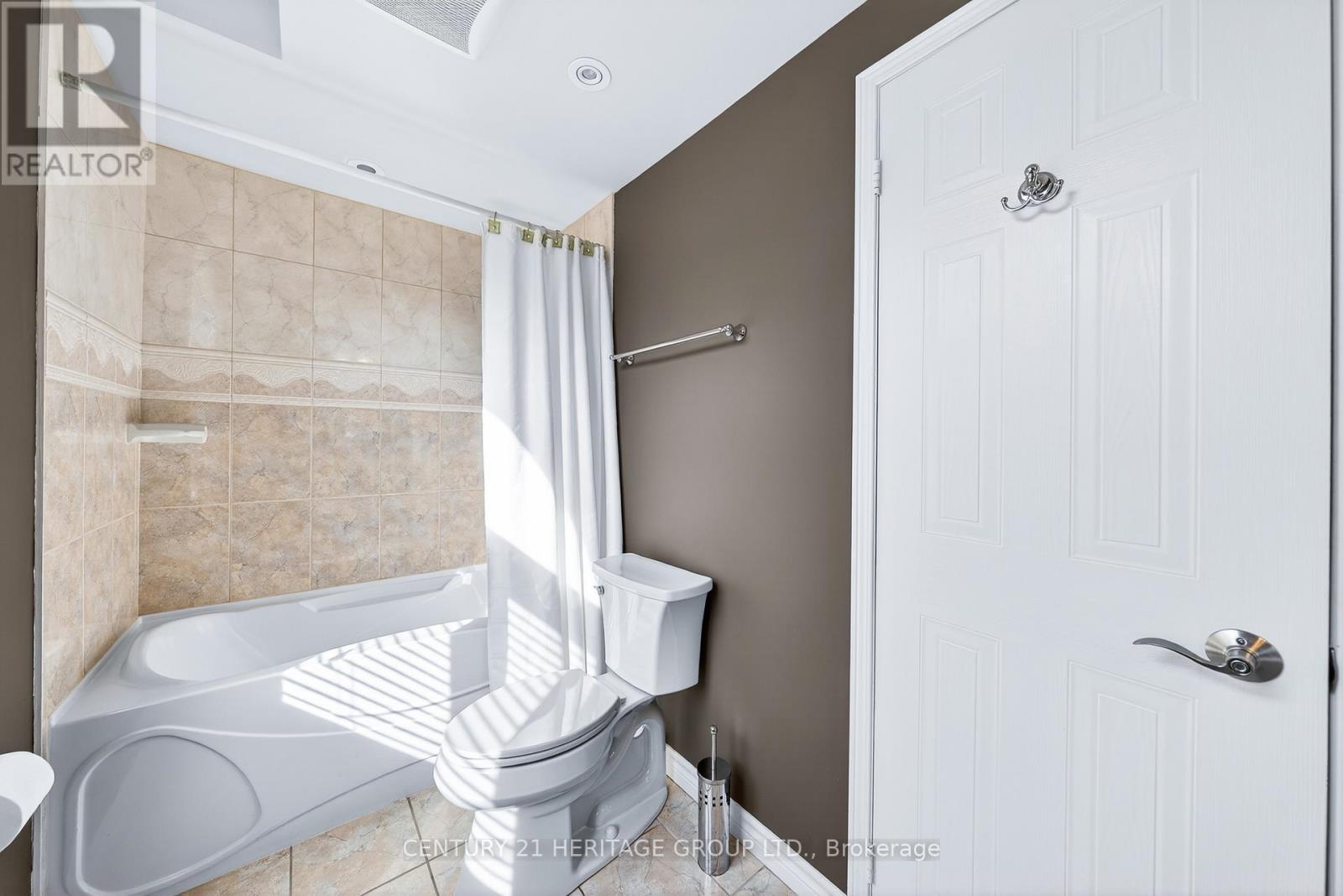 483 Alex Doner Drive, Newmarket, Ontario  L3X 1C3 - Photo 29 - N13007366