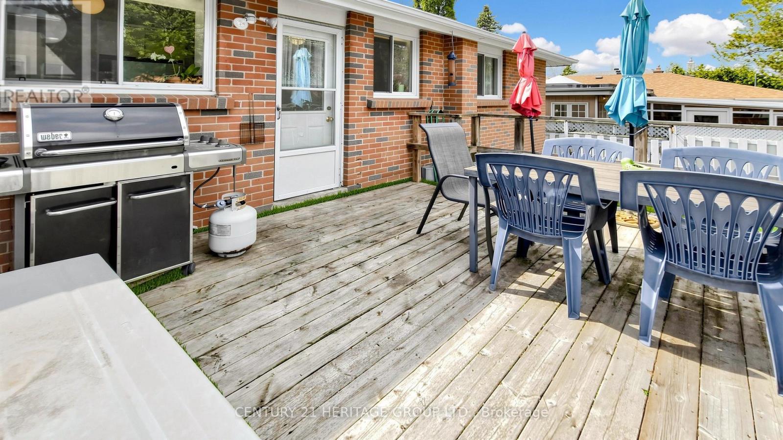 72 Romfield Circuit, Markham, Ontario  L3T 3H6 - Photo 41 - N13007432