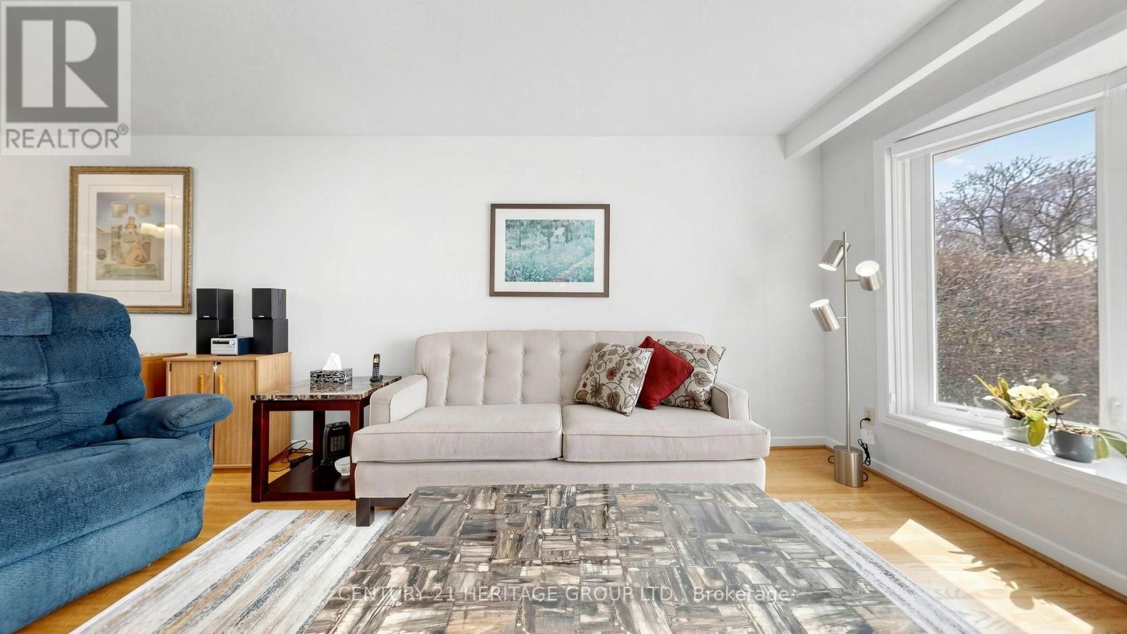 72 Romfield Circuit, Markham, Ontario  L3T 3H6 - Photo 8 - N13007432