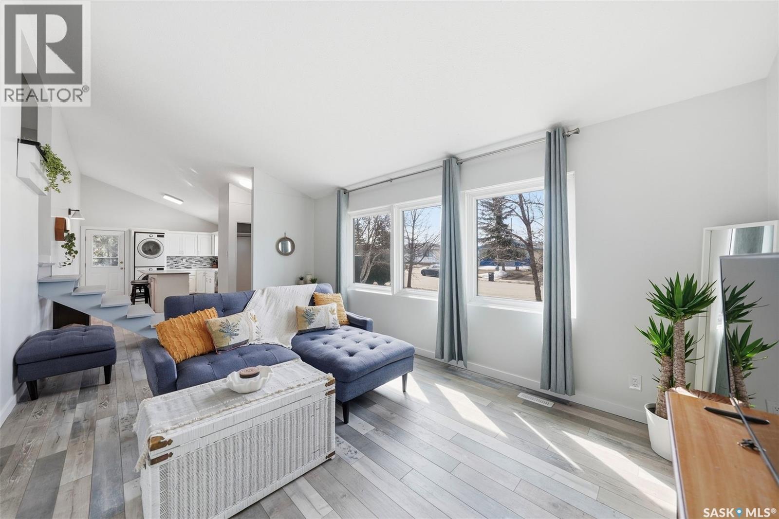 27 Lindsay Drive, Saskatoon, Saskatchewan  S7H 3E2 - Photo 8 - SK032920