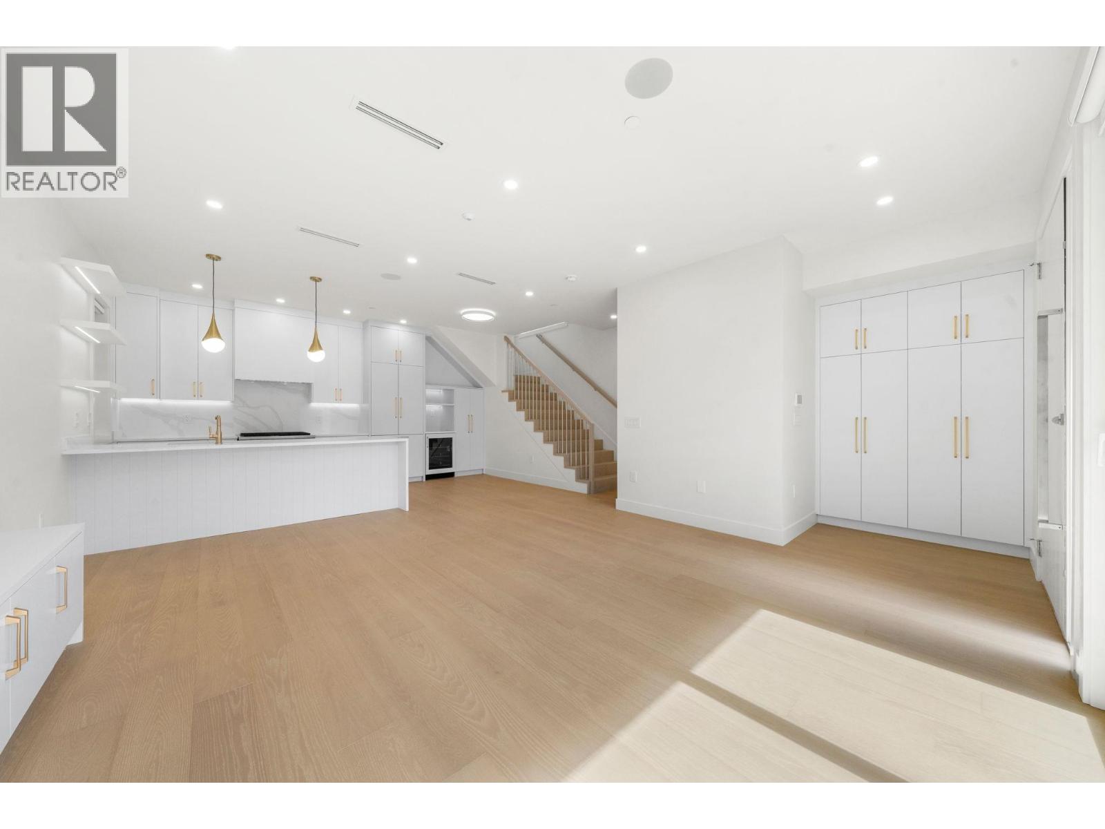 2 1582 E 2nd Avenue, Vancouver, British Columbia  V5N 1C7 - Photo 11 - R3109582