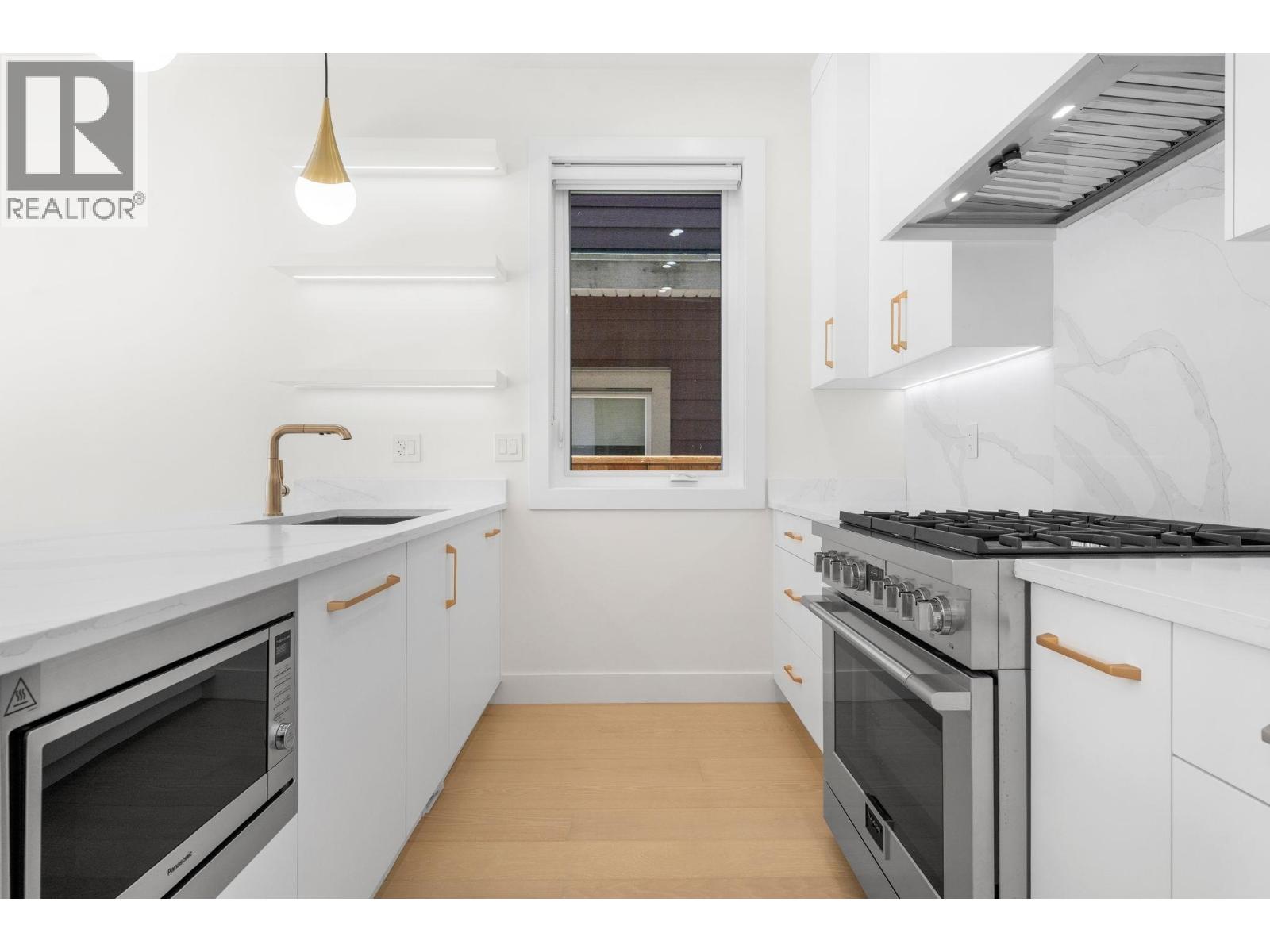 2 1582 E 2nd Avenue, Vancouver, British Columbia  V5N 1C7 - Photo 21 - R3109582