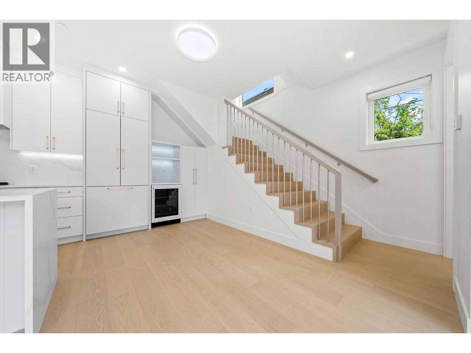 2 1582 E 2nd Avenue, Vancouver, British Columbia  V5N 1C7 - Photo 13 - R3109582