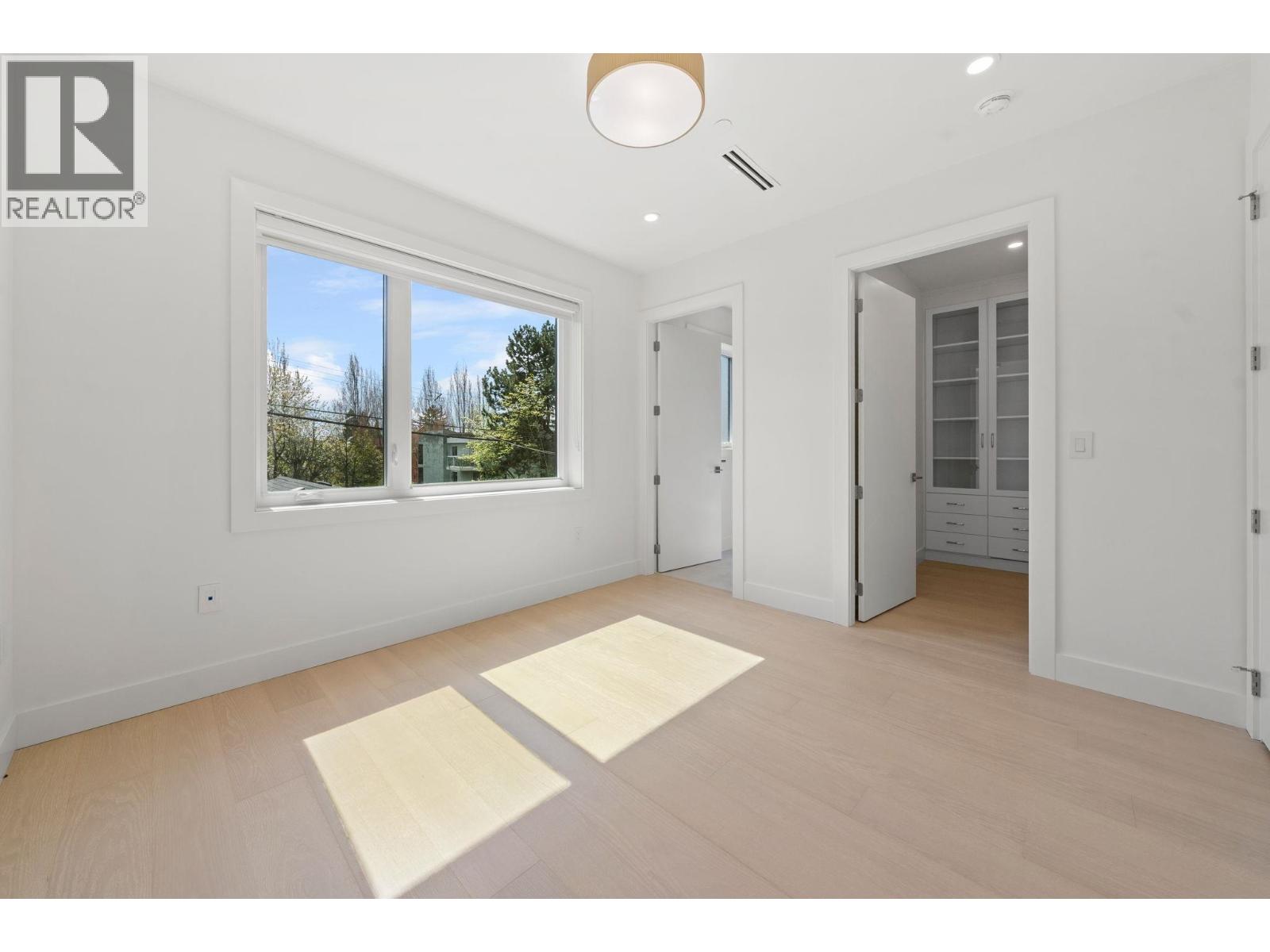 2 1582 E 2nd Avenue, Vancouver, British Columbia  V5N 1C7 - Photo 30 - R3109582