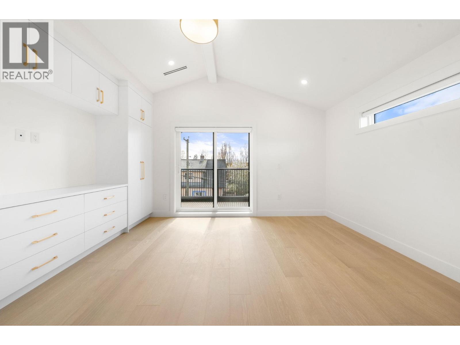 2 1582 E 2nd Avenue, Vancouver, British Columbia  V5N 1C7 - Photo 31 - R3109582