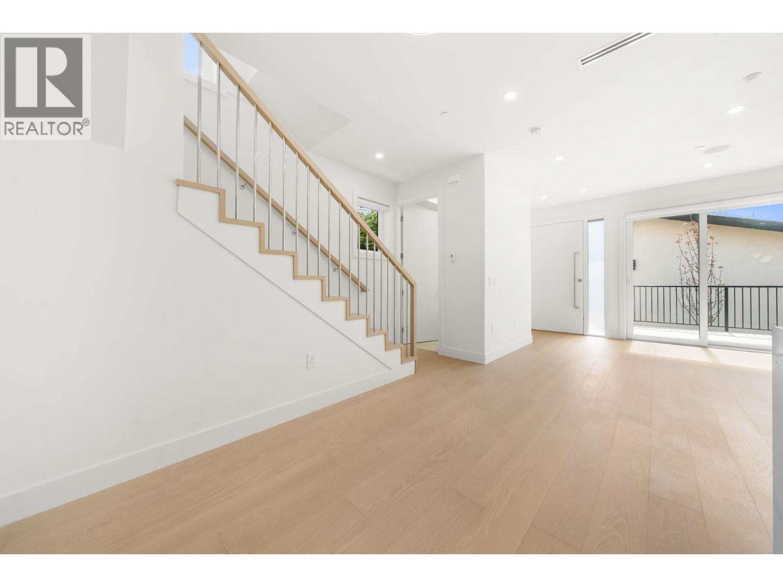 2 1582 E 2nd Avenue, Vancouver, British Columbia  V5N 1C7 - Photo 22 - R3109582