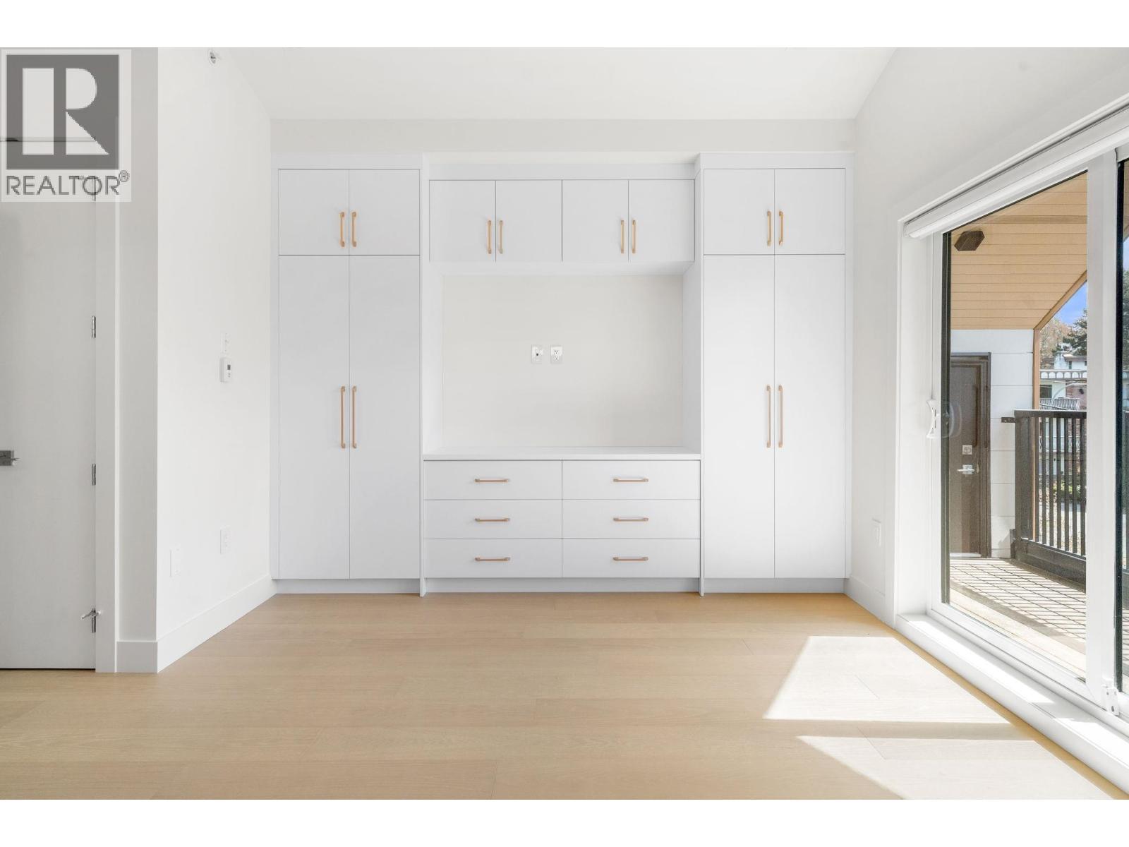 2 1582 E 2nd Avenue, Vancouver, British Columbia  V5N 1C7 - Photo 32 - R3109582