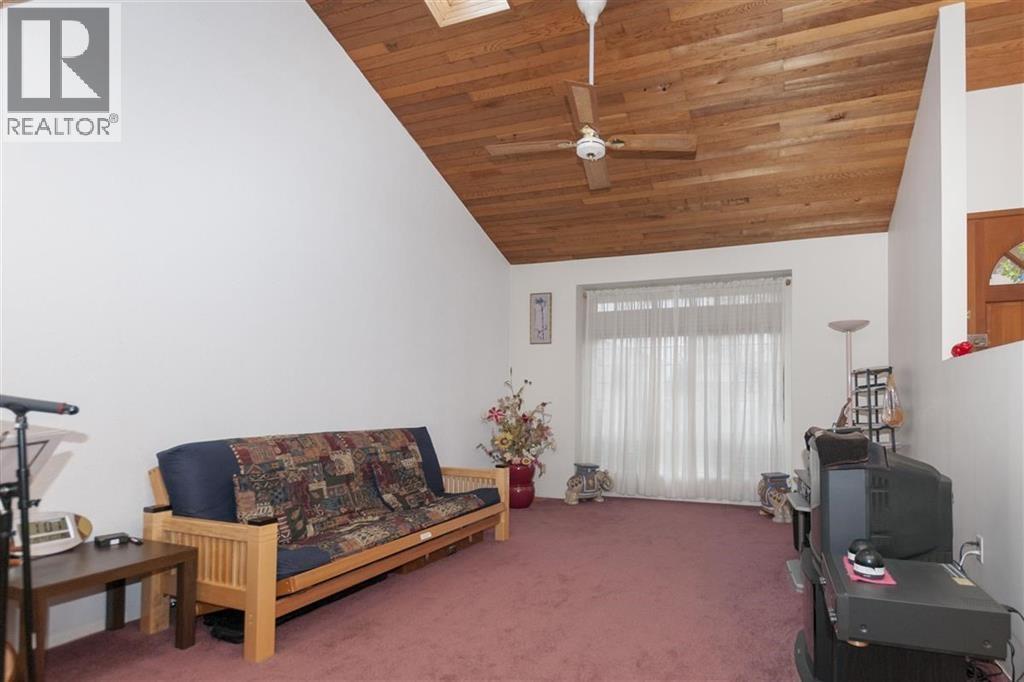 2147 Grant Avenue, Port Coquitlam, British Columbia  V3B 1R1 - Photo 3 - R3110390