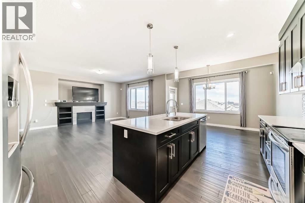 184 Sherview Grove Nw, Calgary, Alberta  T3R 0Y4 - Photo 5 - A2290680