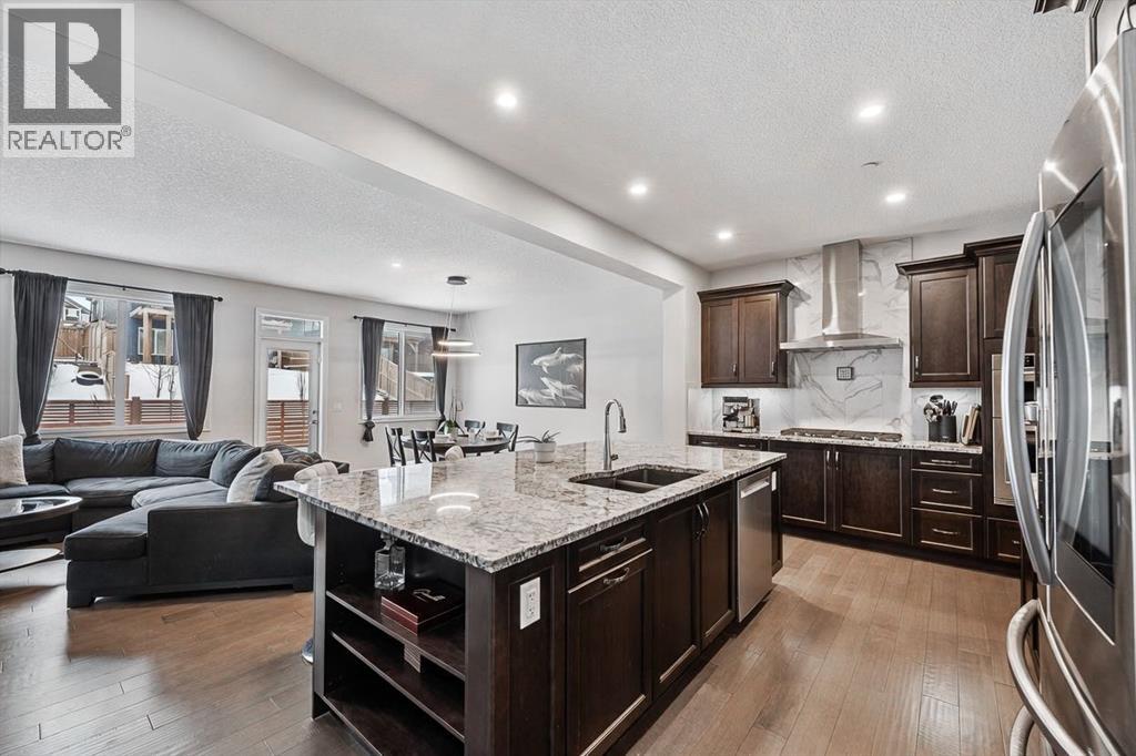 308 Lucas Way Nw, Calgary, Alberta  T3P 0R5 - Photo 9 - A2291673