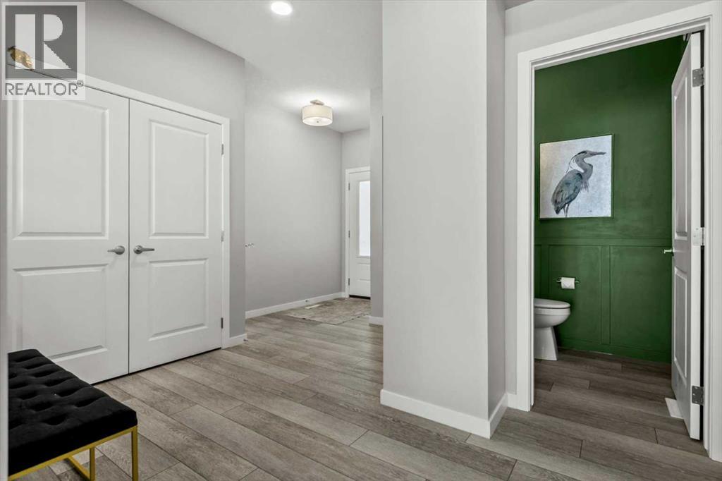 243 Silver Spruce Grove SW, Calgary, Alberta  T2X 5M2 - Photo 4 - A2299606