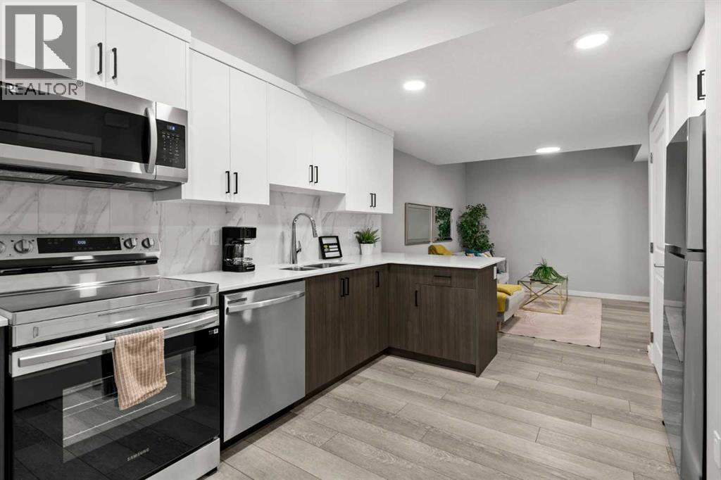 243 Silver Spruce Grove SW, Calgary, Alberta  T2X 5M2 - Photo 32 - A2299606