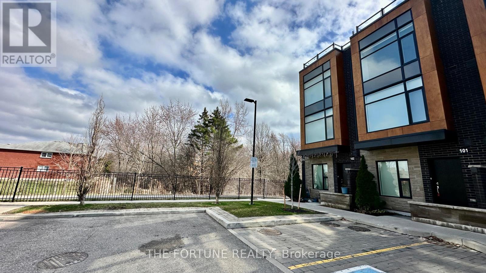 101 - 200 Malta Avenue, Brampton, Ontario  L6Y 6H8 - Photo 3 - W13007302