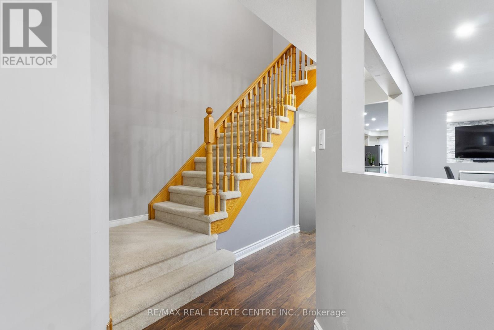 334 Perry Road, Orangeville, Ontario  L9W 4Z1 - Photo 5 - W13007306