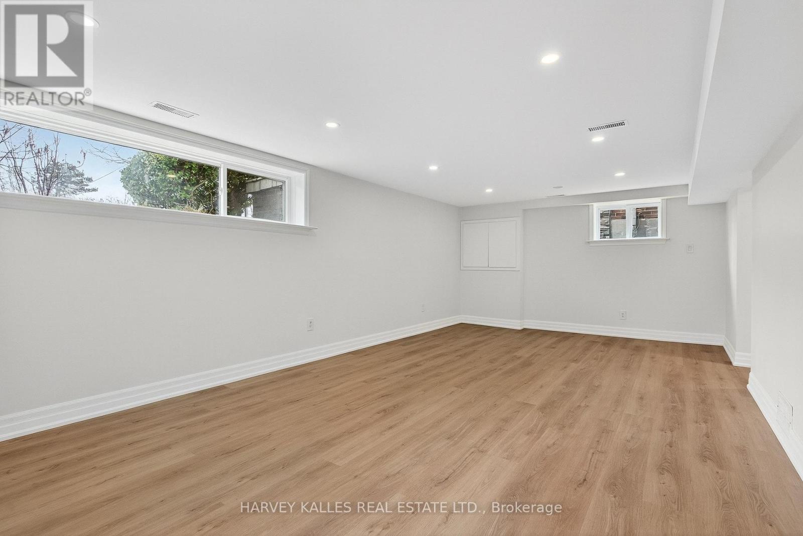 Basement - 67 Robinglade Drive, Toronto, Ontario  M9B 2R2 - Photo 8 - W13007322