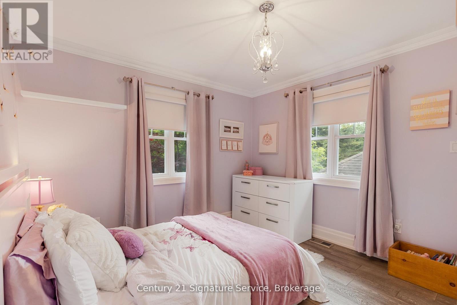 33 Mcintosh Avenue, Toronto, Ontario  M8Y 3E1 - Photo 10 - W13007382