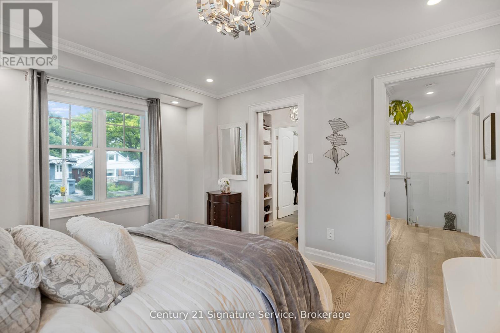 33 Mcintosh Avenue, Toronto, Ontario  M8Y 3E1 - Photo 14 - W13007382