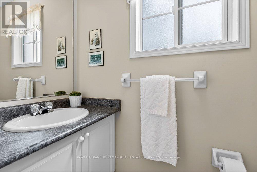 5172 Thornburn Drive, Burlington, Ontario  L7L 6K9 - Photo 15 - W13007456