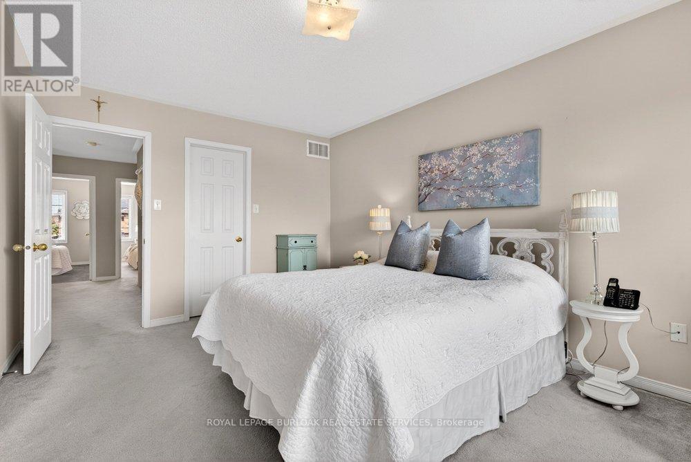 5172 Thornburn Drive, Burlington, Ontario  L7L 6K9 - Photo 18 - W13007456