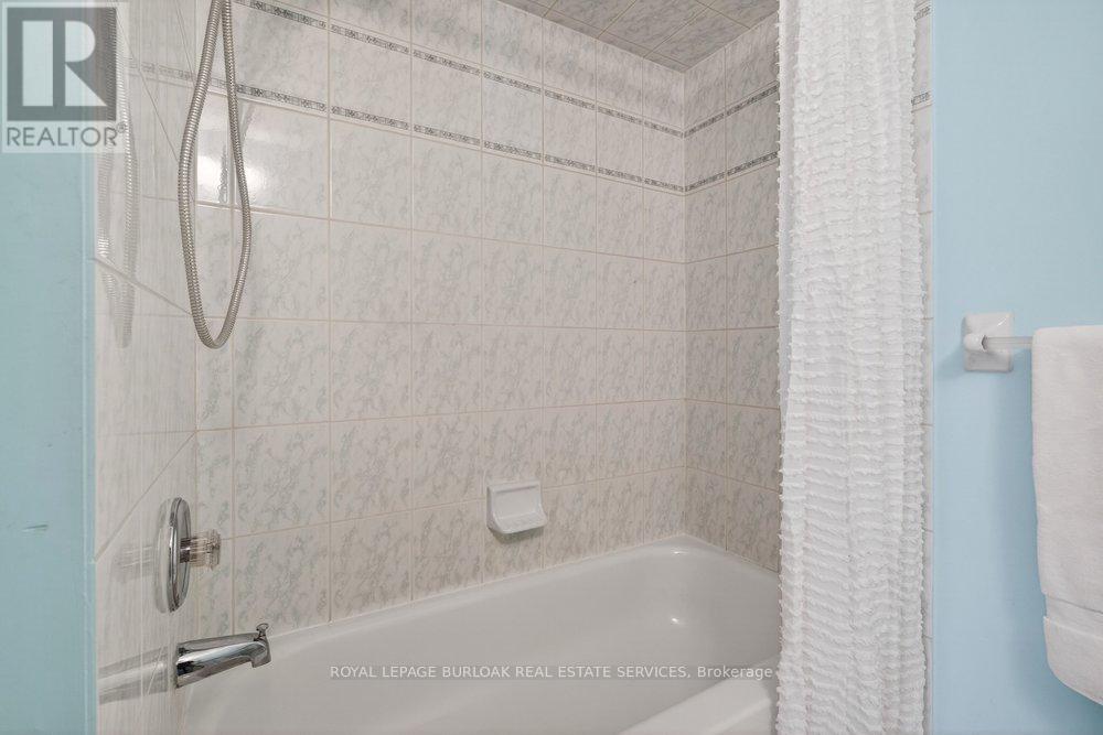 5172 Thornburn Drive, Burlington, Ontario  L7L 6K9 - Photo 27 - W13007456