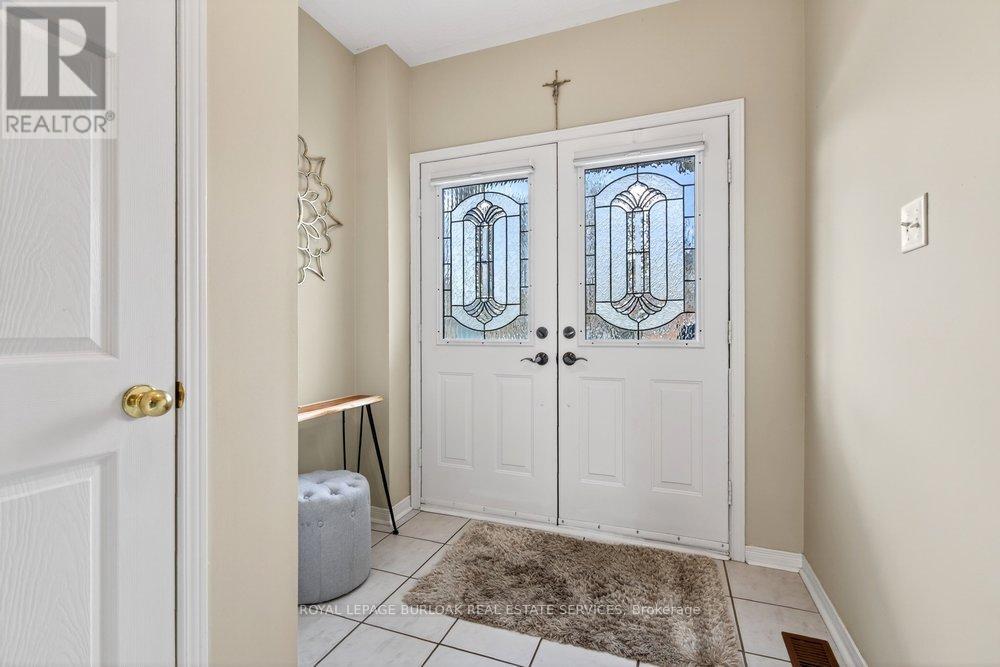 5172 Thornburn Drive, Burlington, Ontario  L7L 6K9 - Photo 4 - W13007456