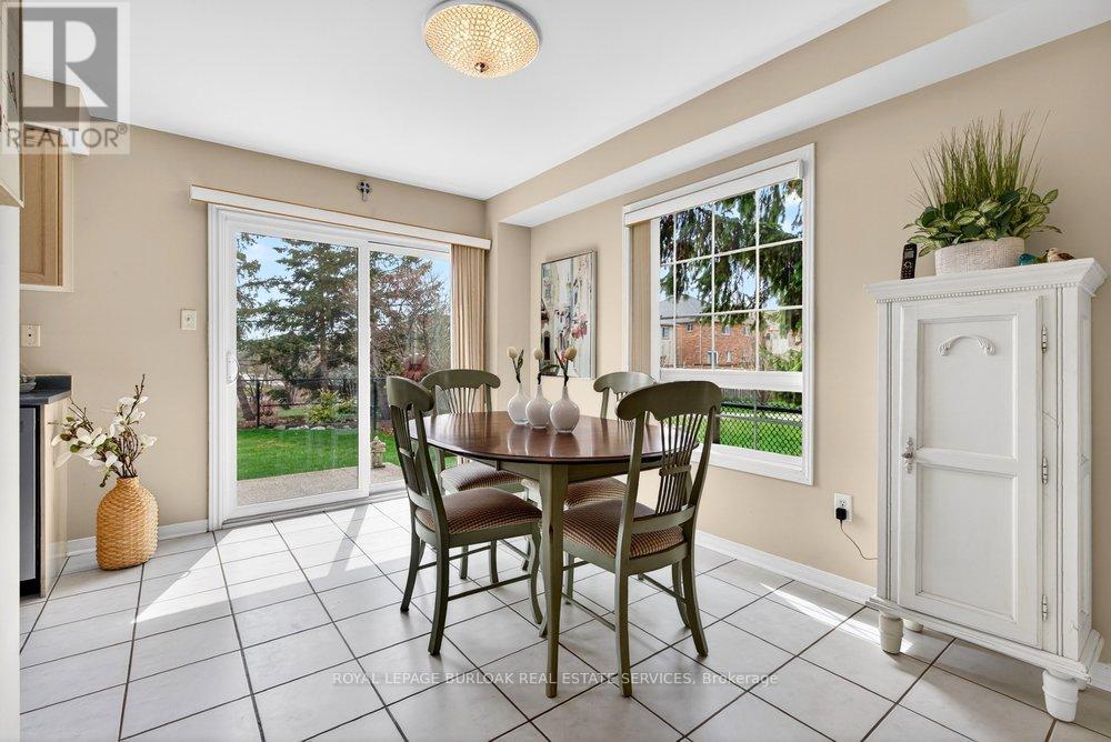 5172 Thornburn Drive, Burlington, Ontario  L7L 6K9 - Photo 9 - W13007456