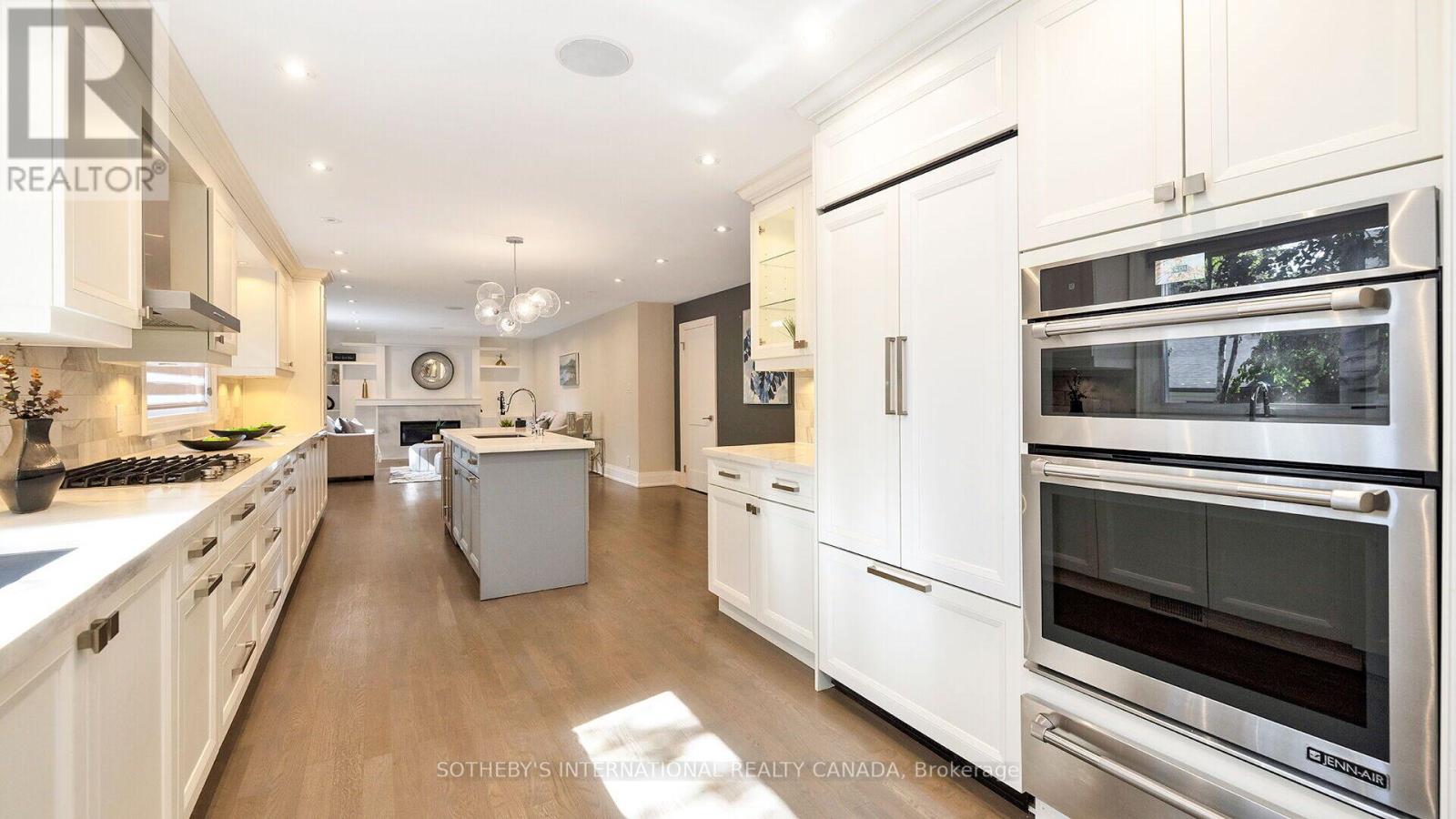 2068 Mississauga Road, Mississauga, Ontario  L5H 2K6 - Photo 18 - W13007460