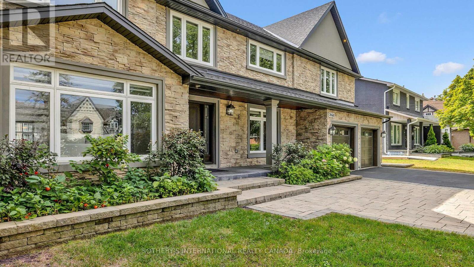 2068 Mississauga Road, Mississauga, Ontario  L5H 2K6 - Photo 3 - W13007460