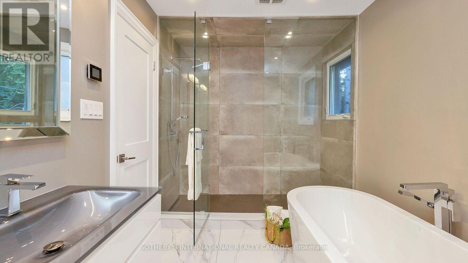 2068 Mississauga Road, Mississauga, Ontario  L5H 2K6 - Photo 31 - W13007460