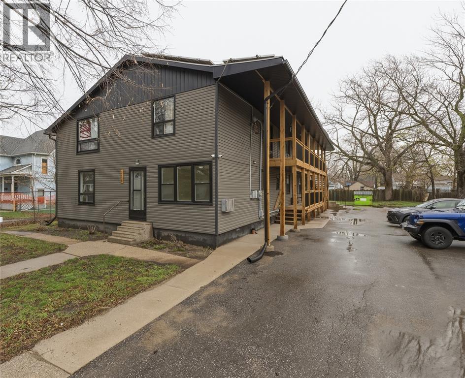 324 Vidal Street Unit# 1, Sarnia, Ontario  N7T 2T9 - Photo 2 - 26008093