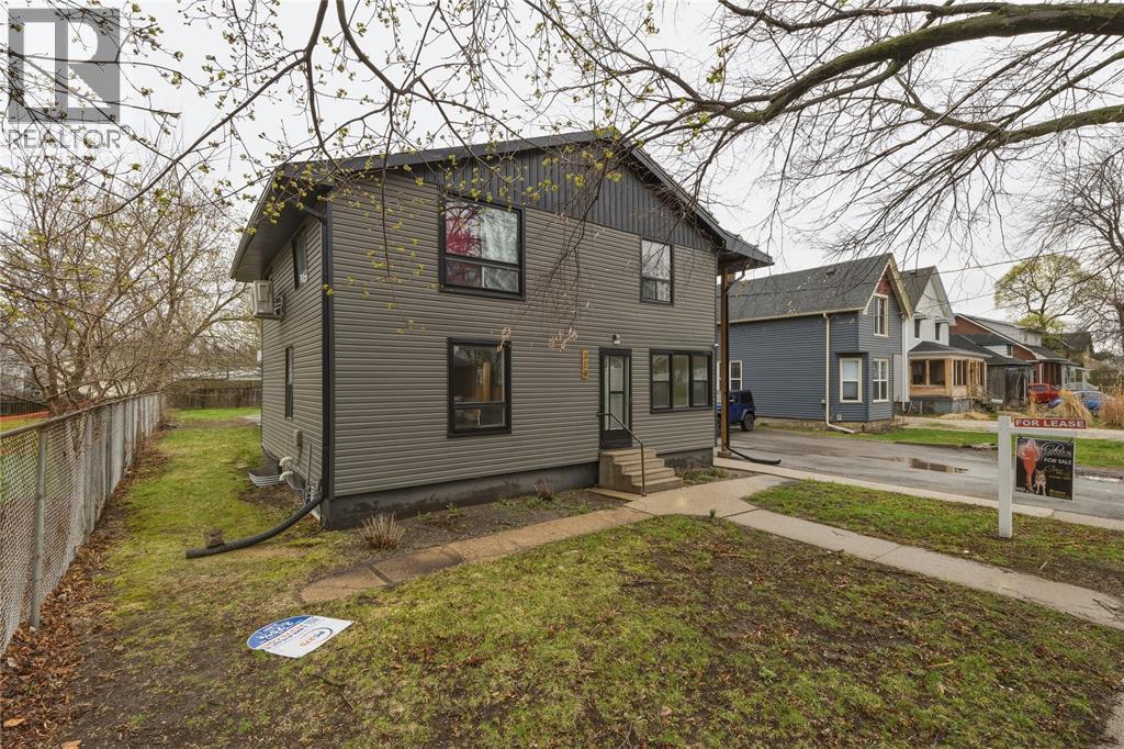 324 Vidal Street Unit# 1, Sarnia, Ontario  N7T 2T9 - Photo 3 - 26008093