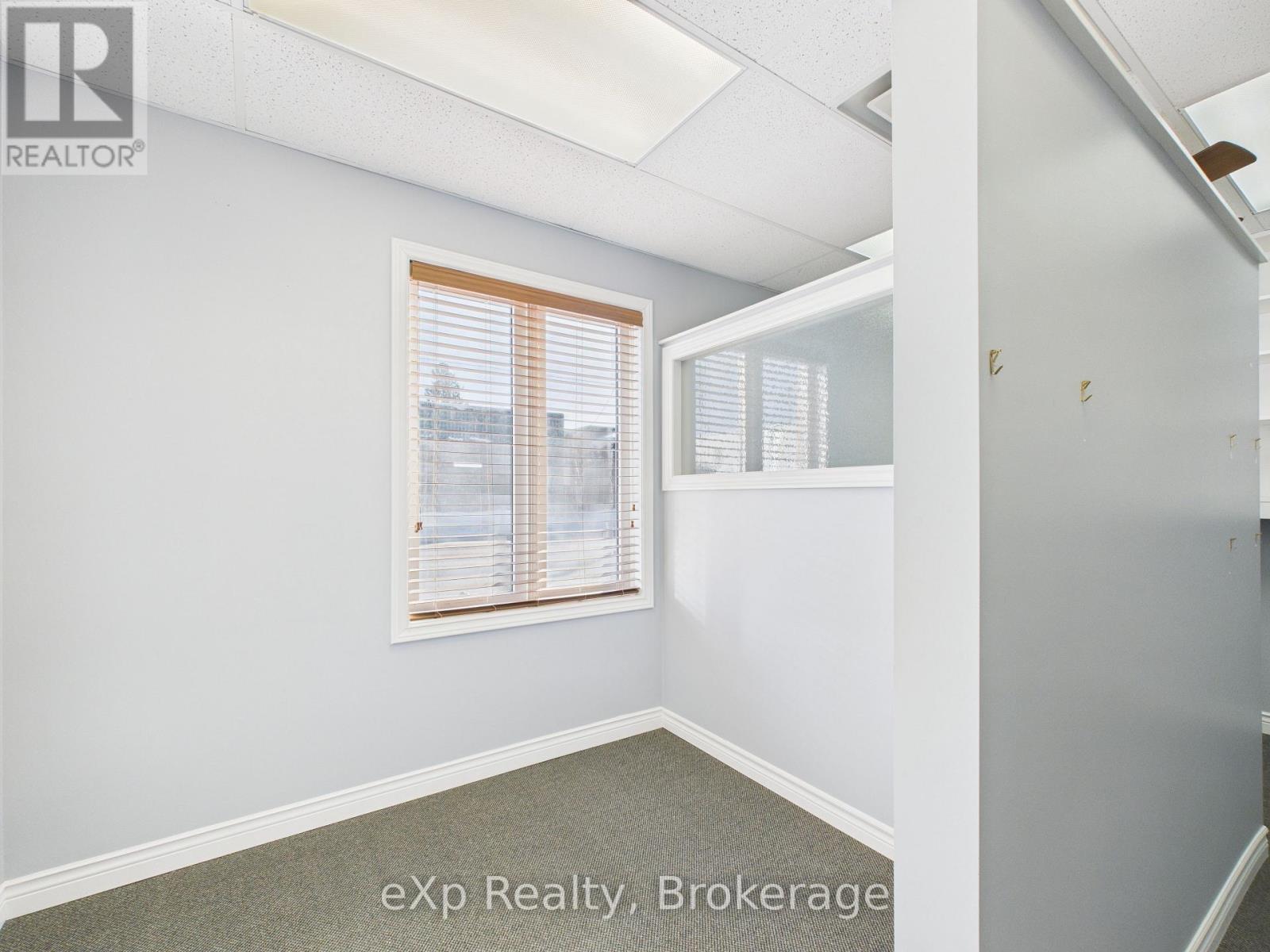 414 10th Street, Hanover, Ontario  N4N 1P6 - Photo 12 - X12740246