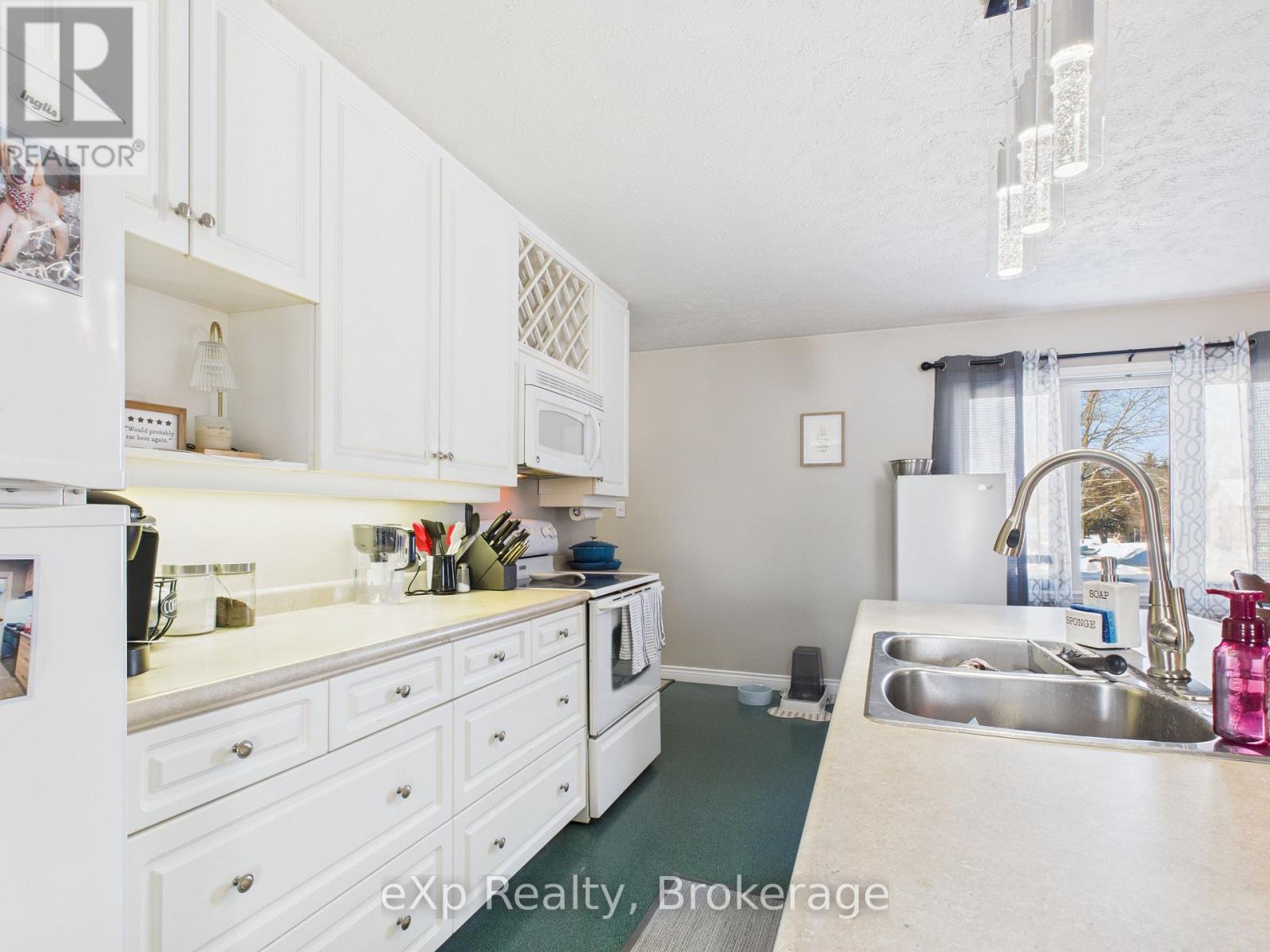 414 10th Street, Hanover, Ontario  N4N 1P6 - Photo 18 - X12740246