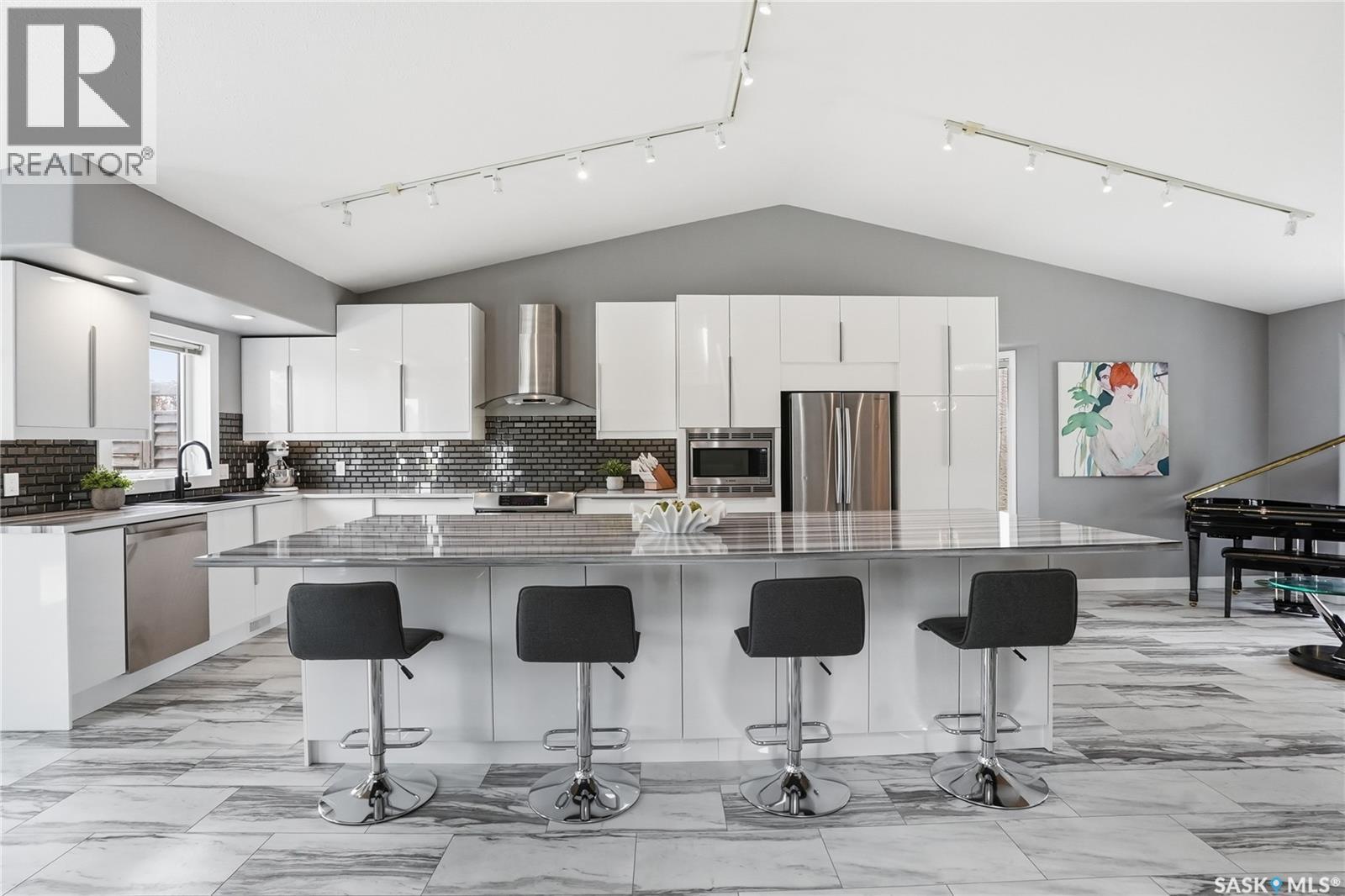 406 Laycoe Crescent, Saskatoon, Saskatchewan S7S 1H4 - Photo 15 - SK033109