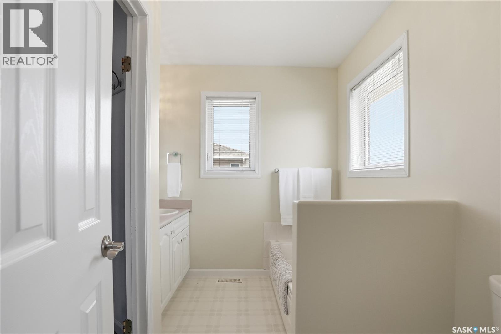 406 Laycoe Crescent, Saskatoon, Saskatchewan S7S 1H4 - Photo 25 - SK033109