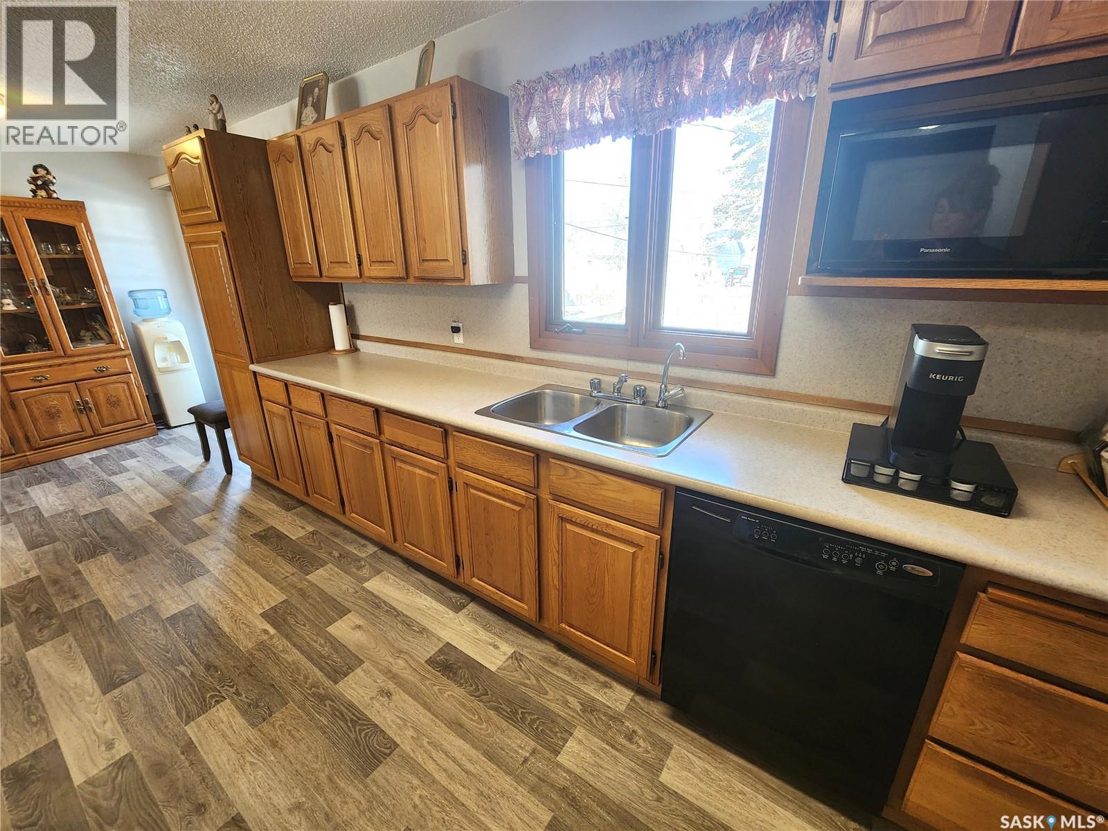 410 Gallaway Street, Estevan, Saskatchewan  S4A 0A9 - Photo 10 - SK033100