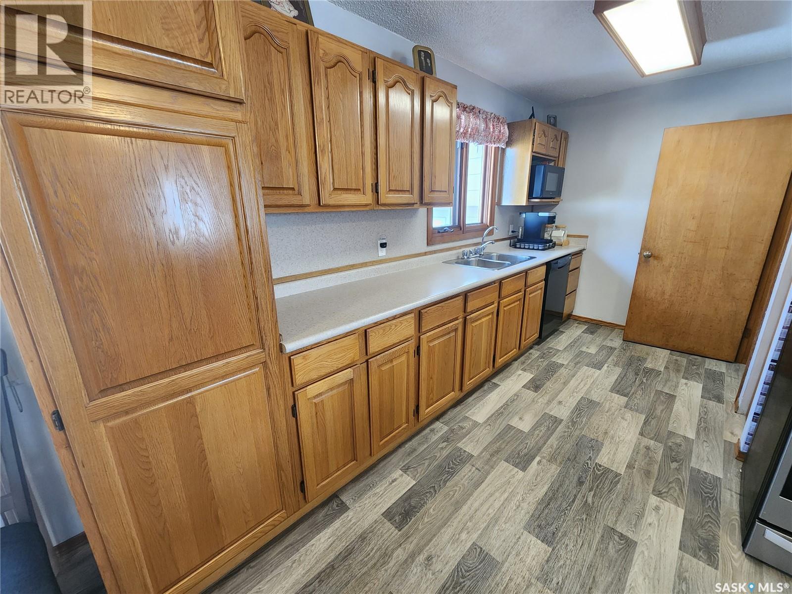 410 Gallaway Street, Estevan, Saskatchewan  S4A 0A9 - Photo 12 - SK033100