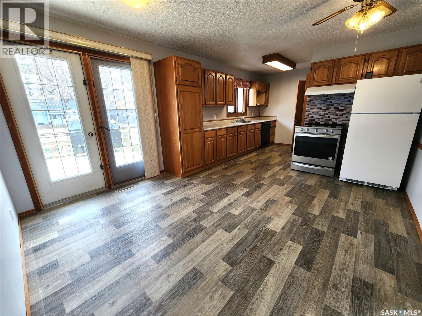 410 Gallaway Street, Estevan, Saskatchewan  S4A 0A9 - Photo 14 - SK033100