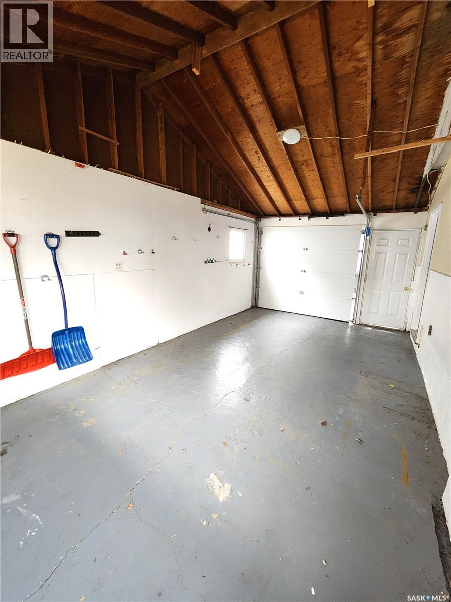 410 Gallaway Street, Estevan, Saskatchewan  S4A 0A9 - Photo 36 - SK033100