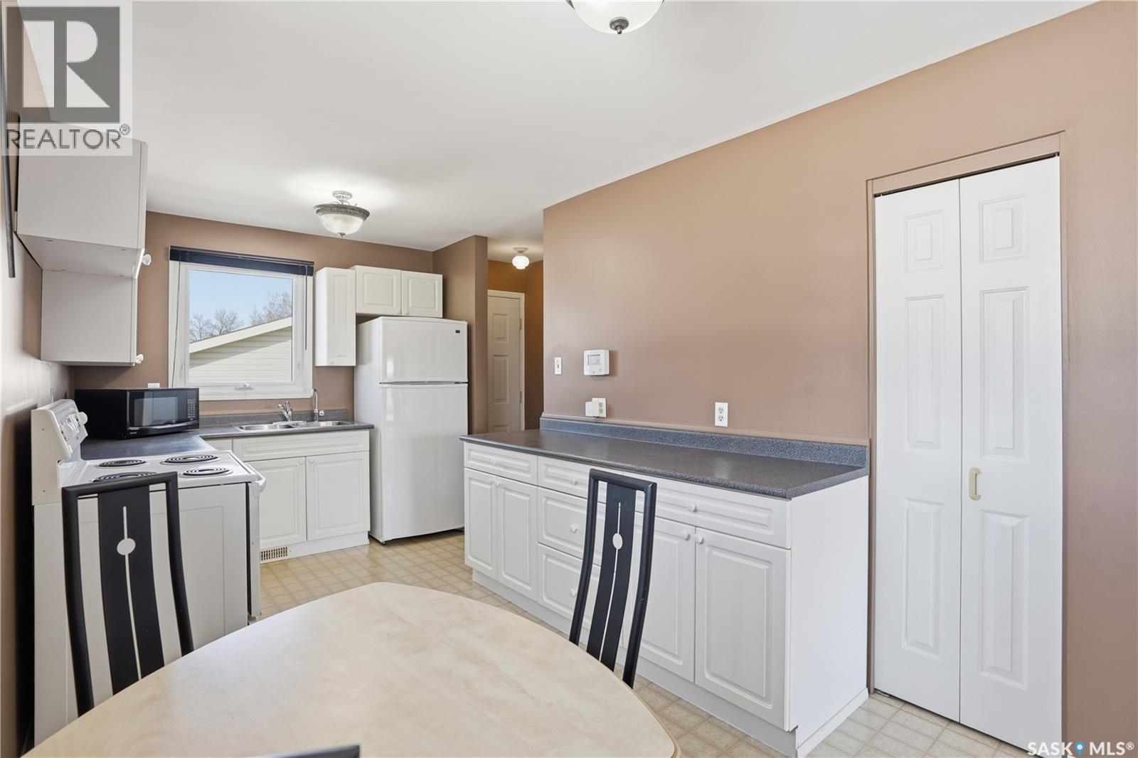 111 Forsyth Crescent, Regina, Saskatchewan  S4R 5L8 - Photo 11 - SK033086