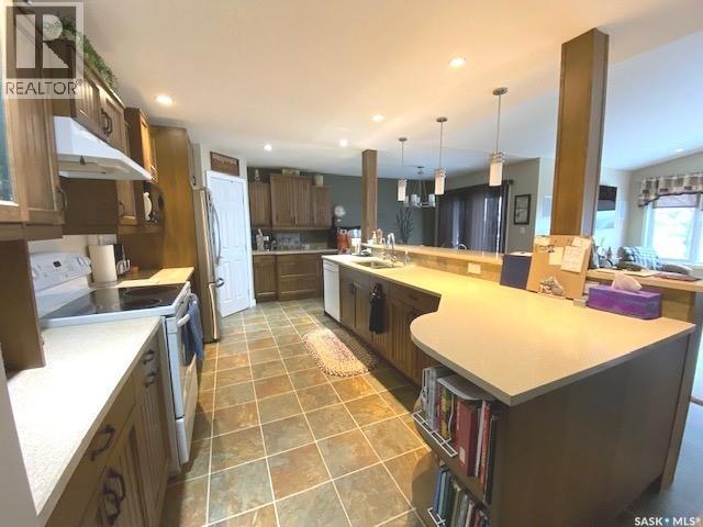 191 Katepwa Road, Katepwa Beach, Saskatchewan  S0G 2Y0 - Photo 2 - SK033009