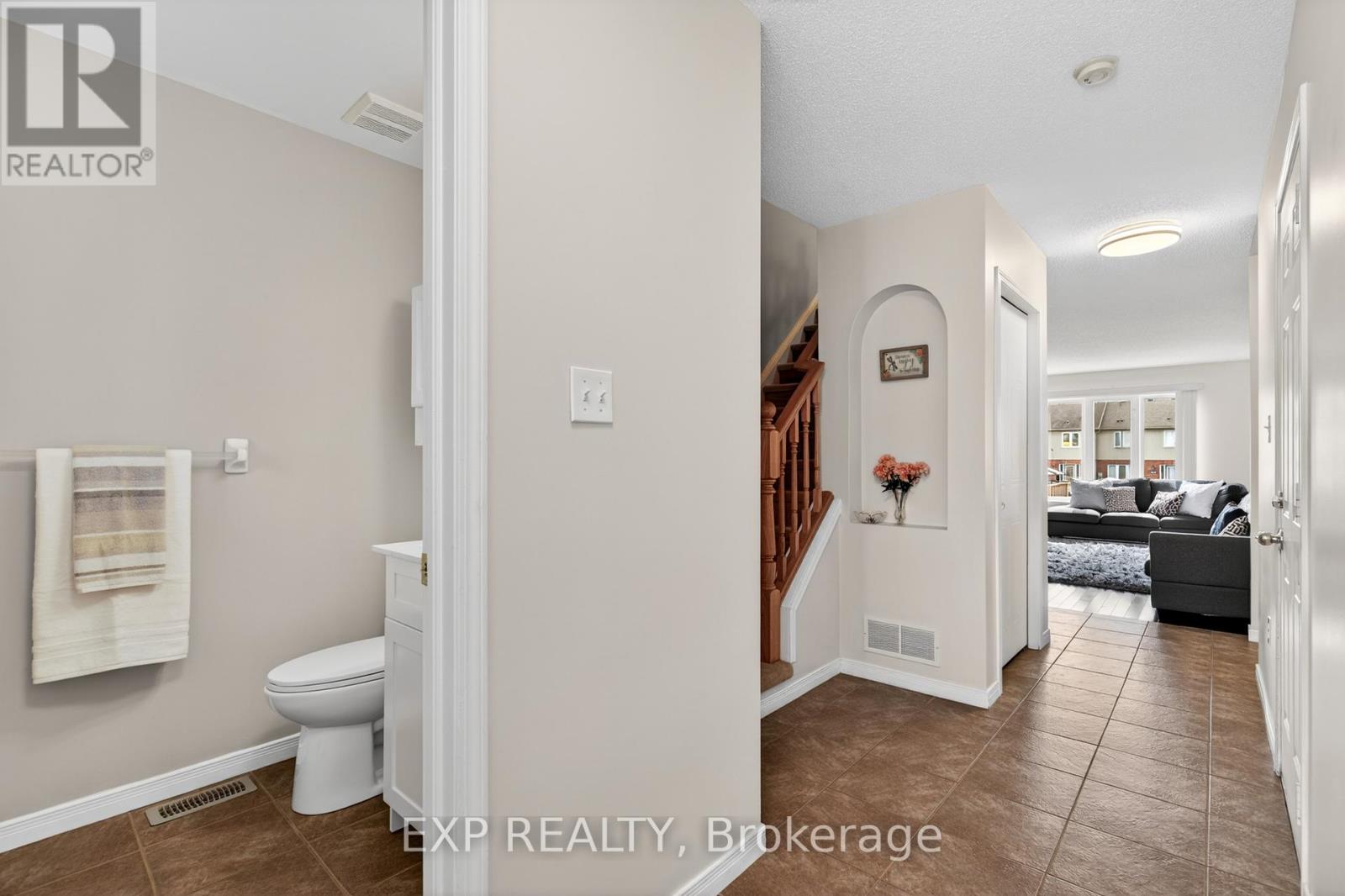 42 Schiedel Drive W, Guelph, Ontario  N1E 7M3 - Photo 5 - X13007344