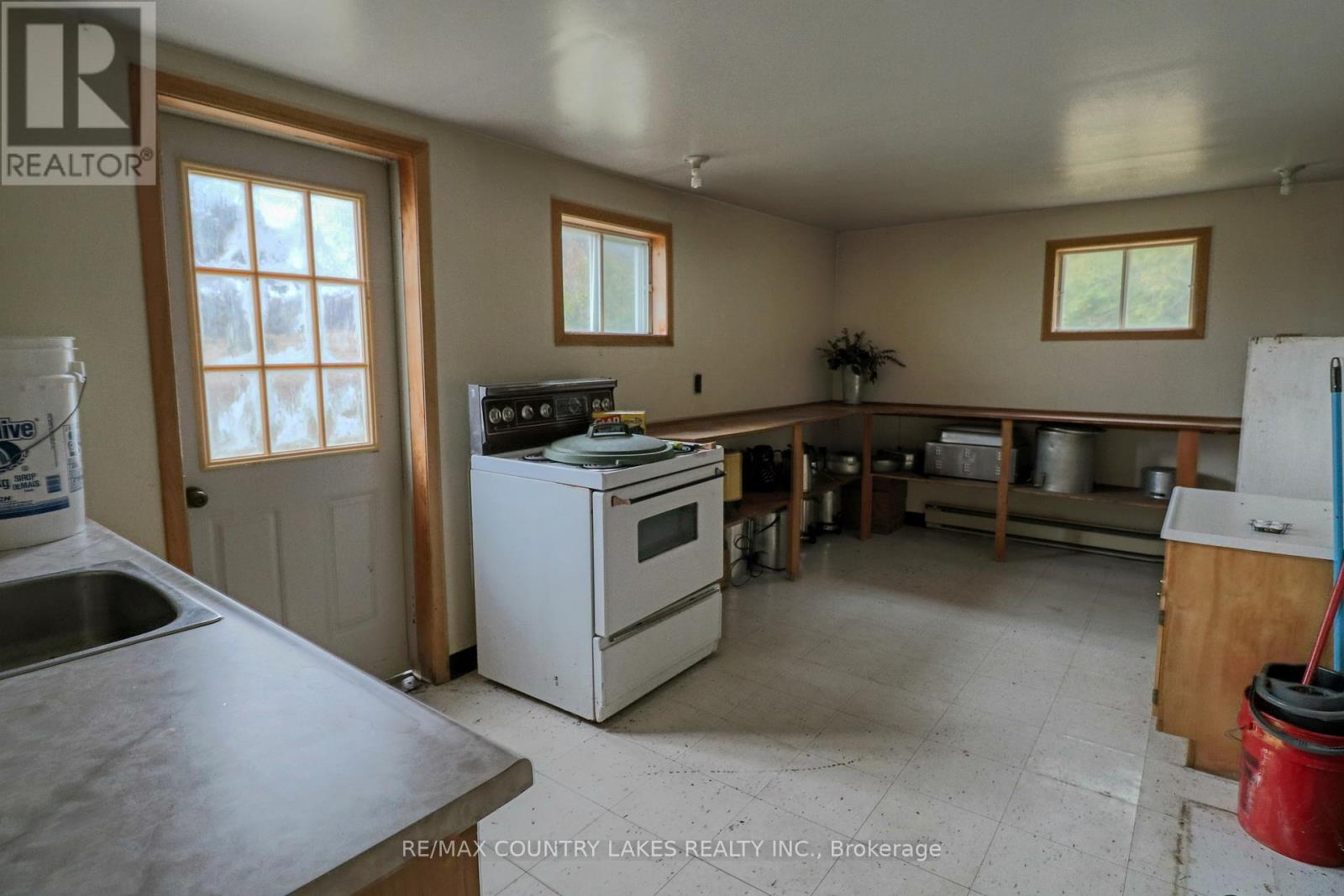 407 County Road 46, Kawartha Lakes, Ontario  K0M 2T0 - Photo 12 - X13007360