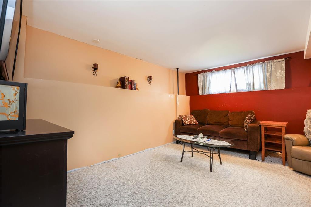 648 Mcmeans Avenue E, Winnipeg, Manitoba  R2C 3T1 - Photo 21 - 202607209