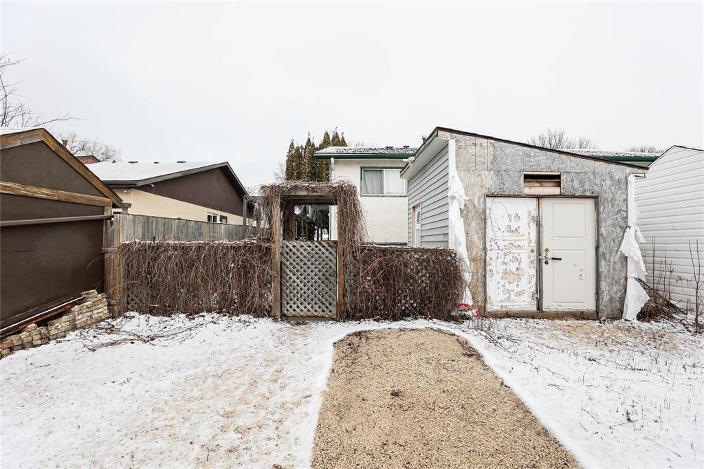648 Mcmeans Avenue E, Winnipeg, Manitoba  R2C 3T1 - Photo 36 - 202607209