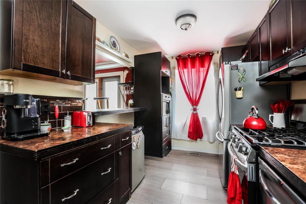 648 Mcmeans Avenue E, Winnipeg, Manitoba  R2C 3T1 - Photo 9 - 202607209