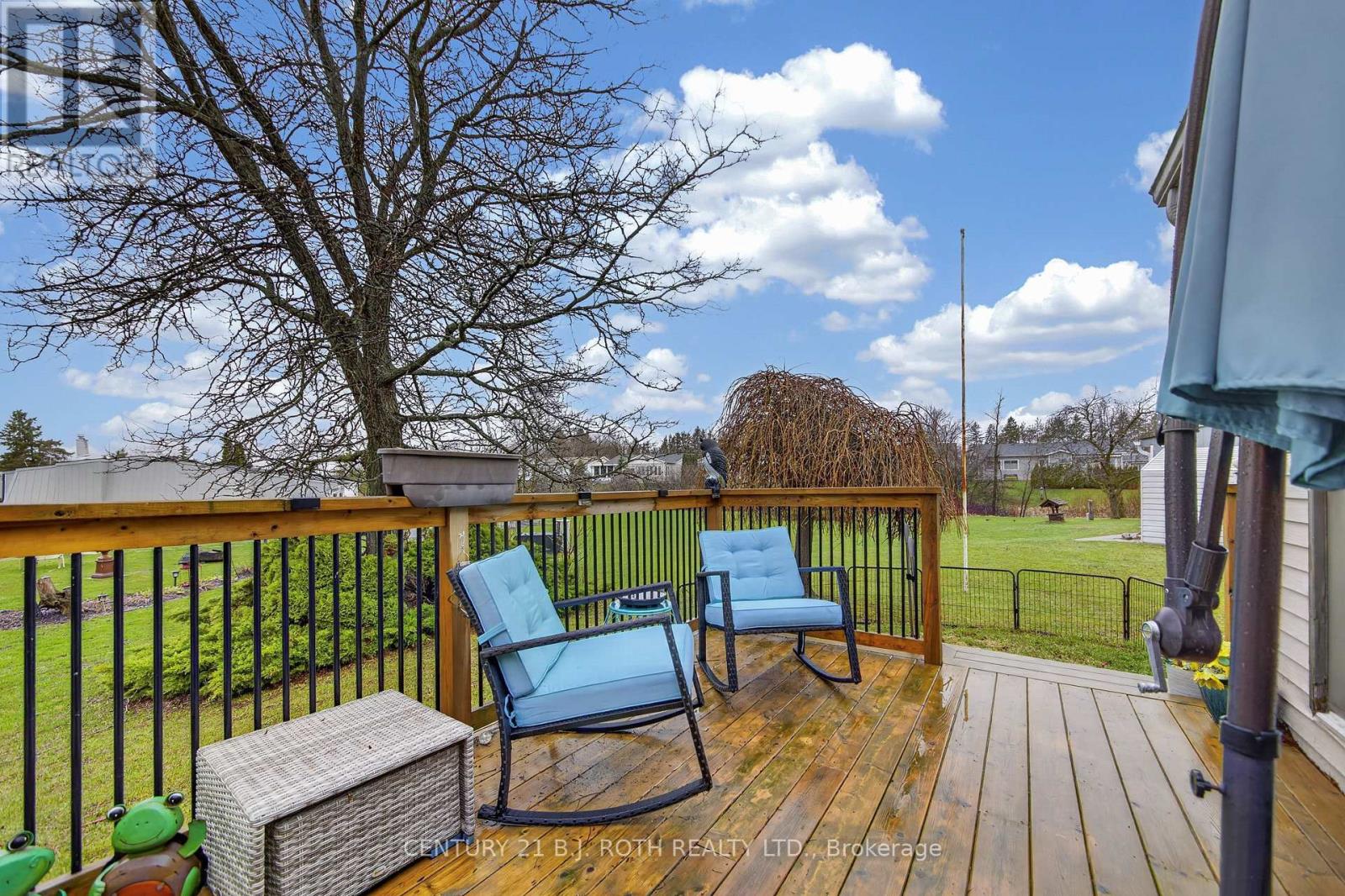 25 Comforts Cove Crescent, Innisfil, Ontario  L9S 1S3 - Photo 10 - N12899824