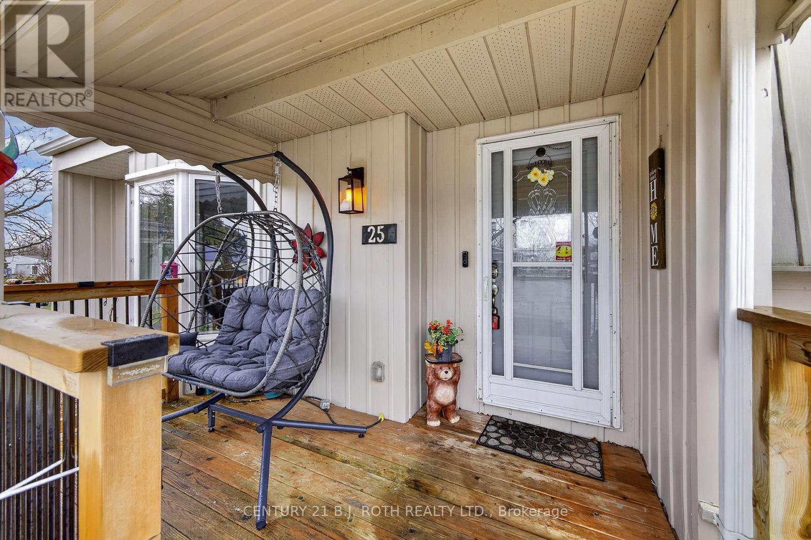 25 Comforts Cove Crescent, Innisfil, Ontario  L9S 1S3 - Photo 5 - N12899824