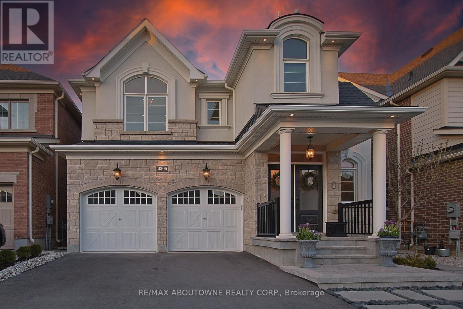 3205 Violet Gardens, Oakville, Ontario  L6M 1L5 - Photo 3 - W13007294